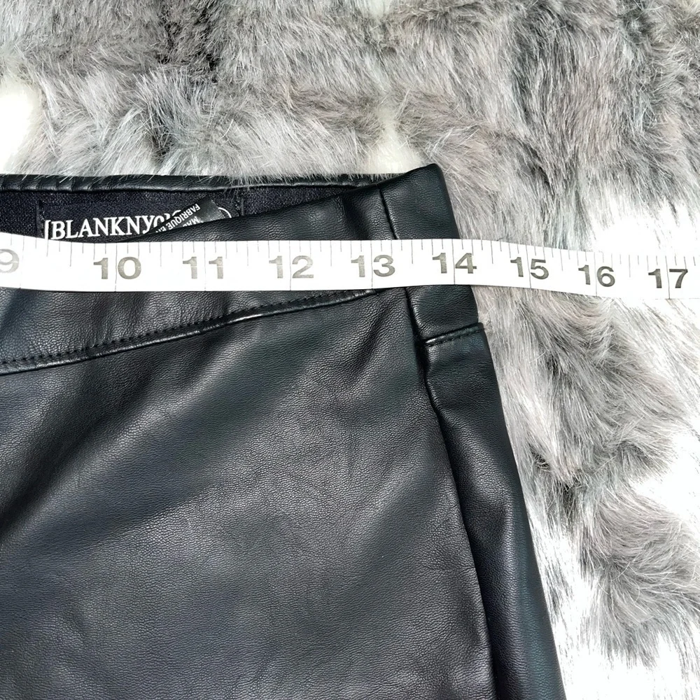 BlankNYC black vegan leather biker Bermuda shorts sz 27